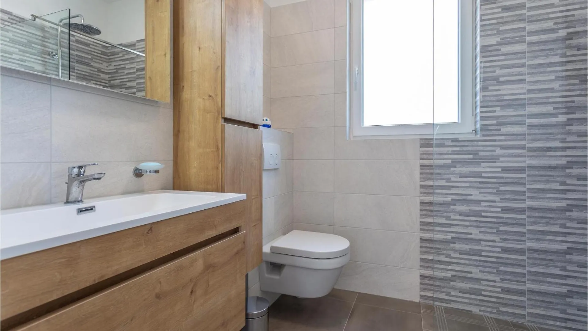 Awesome Apartment In Vrbnik With Kitchen