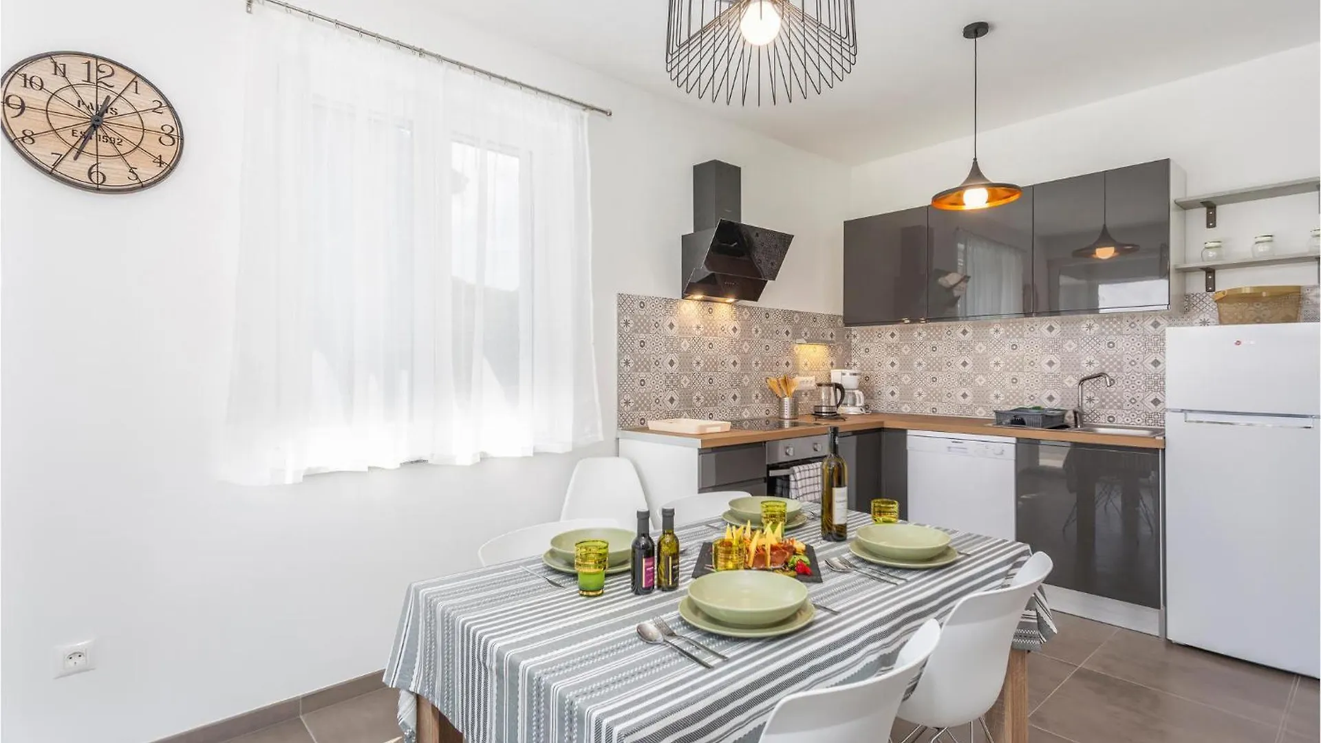 Awesome Apartment In Vrbnik With Kitchen