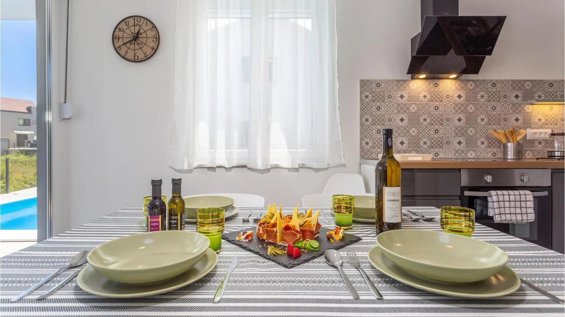 Awesome Apartment In Vrbnik With Kitchen